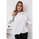 Hosszú ujjú, nyakán masnis felső fehér