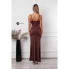 Leana ejtett nyakú elasztikus maxi ruha barna