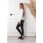 Bordás anyagú kötött felső fehér