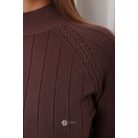 Magas nyakú anyagában csíkos kötött pulcsi barna