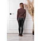 Magas nyakú anyagában csíkos kötött pulcsi barna