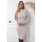 Bordás félgarbós nyakú kötött ruha homok