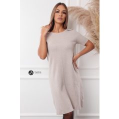 Vállán díszgombos rövid ujjú kötött ruha homok