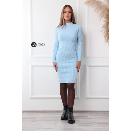Bordás félgarbós nyakú kötött ruha világoskék