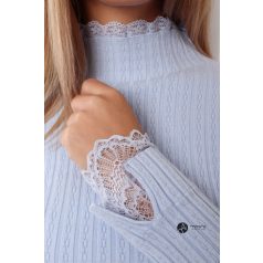 Csipkés magas nyakú kötött felső világoskék