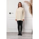 Félgarbós nyakú hosszú kötött pulcsi krém