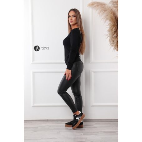 Kerek nyakú basic kötött felső fekete