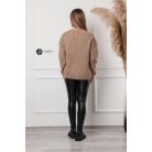 Kerek nyakú oversize kötött pulcsi mogyoró