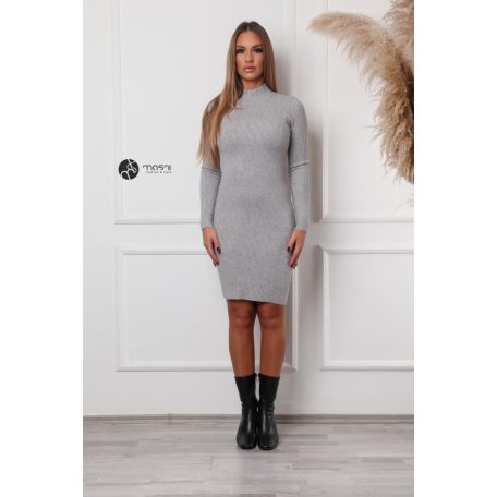 Félgarbós nyakú ^ mintás kötött ruha szürke