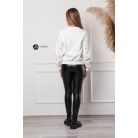 Hímzett szívecskés kötött pulcsi fehér