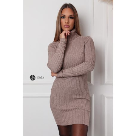 Garbós nyakú, bordás anyagú kötött ruha fangó