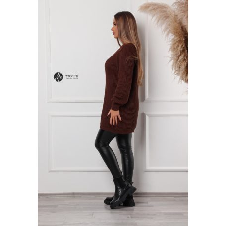 Kerek nyakú kötött pulcsiruha csokibarna